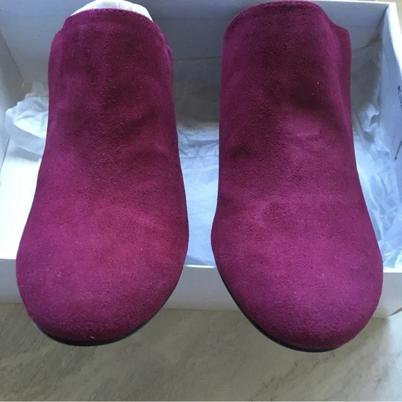 Burgundy Suede Clogs - Picture 5 of 10